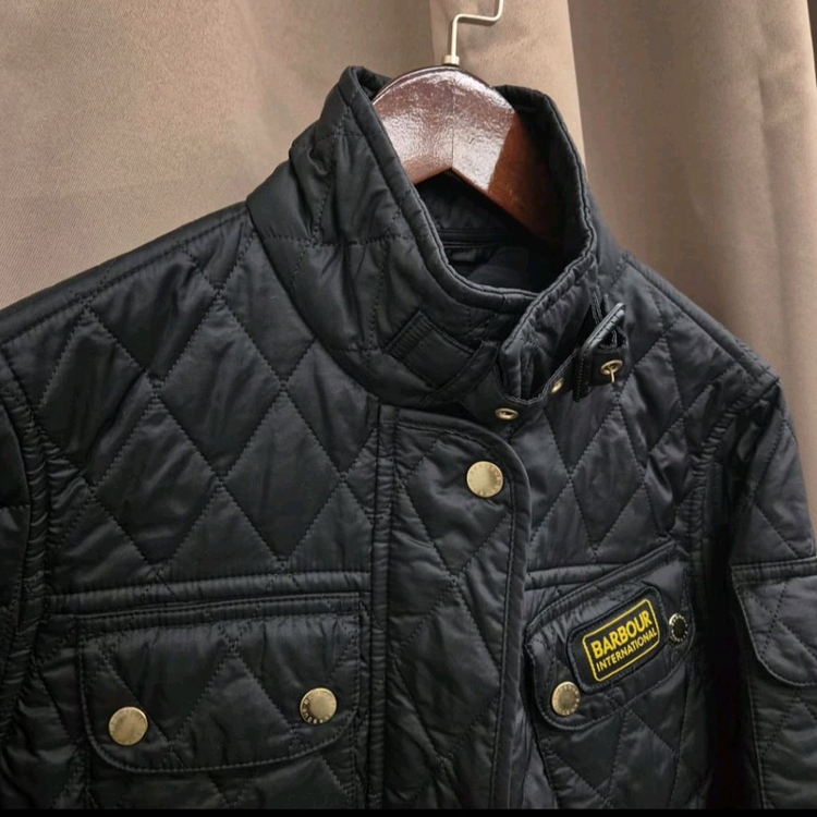 바버 인터네셔널 퀄팅 자켓--2