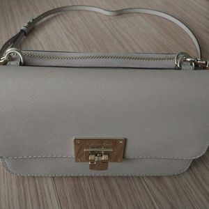 마이클코어스 가방 백