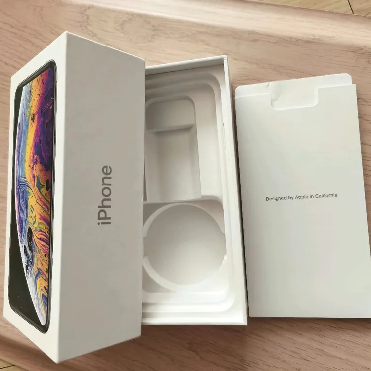 아이폰Xs iPhone Xs 빈상자 케이스 (3천원) 애플 아이폰 스티커 이미지