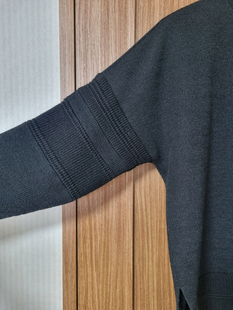 SYSTEM 한섬 시스템 블랙 절개 오버핏 니트 스웨터 국내 105사이즈 판매합니다~!--1