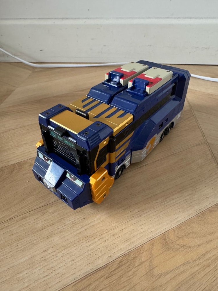 파워레인저 엔진포스 엔진킹 중 다리 이미지