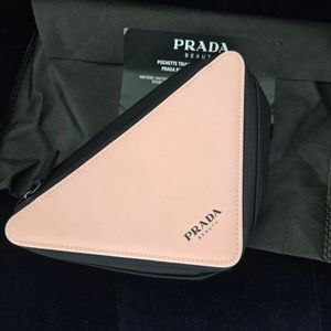 정품 프라다 뷰티 핑크 파우치