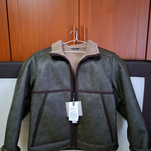 올젠 에코레더 무스탕(새상품)