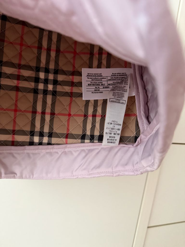 버버리 키즈 퀼팅 핑크 스커트 10y 판매해요--2