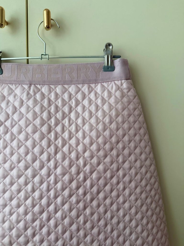버버리 키즈 퀼팅 핑크 스커트 10y 판매해요--4