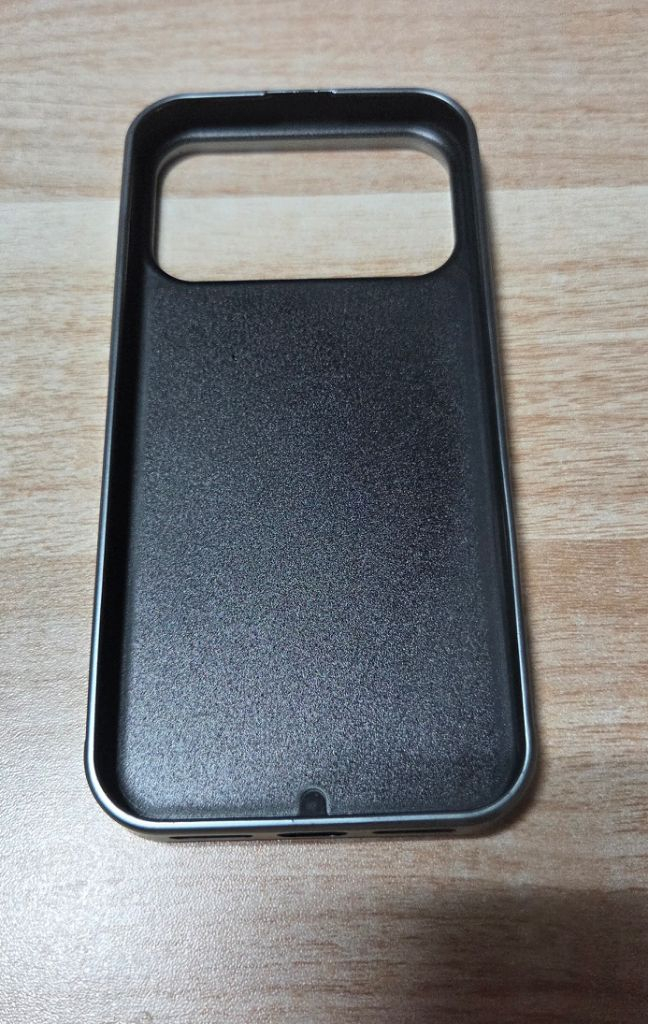 어프어프 아이폰17프로맥스 에폭시 맥세이프 케이스 새제품급(노박스)--6