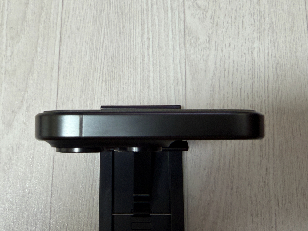 아이폰 15 프로 128기가 자급제 팝니다 (악세사리 다수)--4