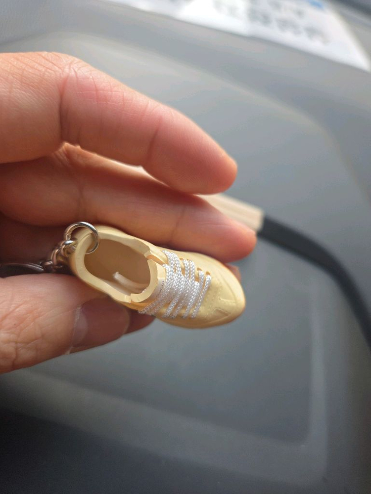 명품 스타일 신발 운동화(구찌) 열쇠고리 키링 이미지