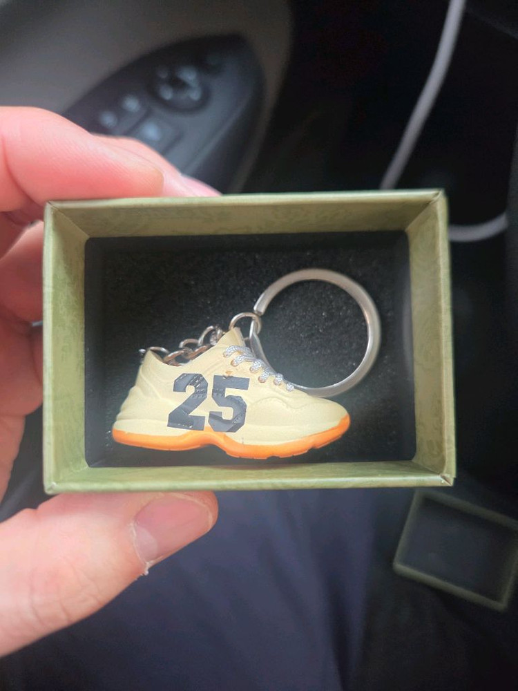 명품 스타일 신발 운동화(구찌) 열쇠고리 키링 이미지