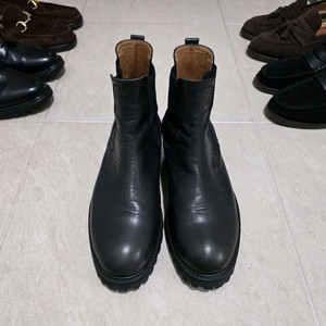 토마스클럽 블랙 레더 첼시 부츠 / (닥터마틴 로맨틱무브 자라 슈펜 무탠다드)