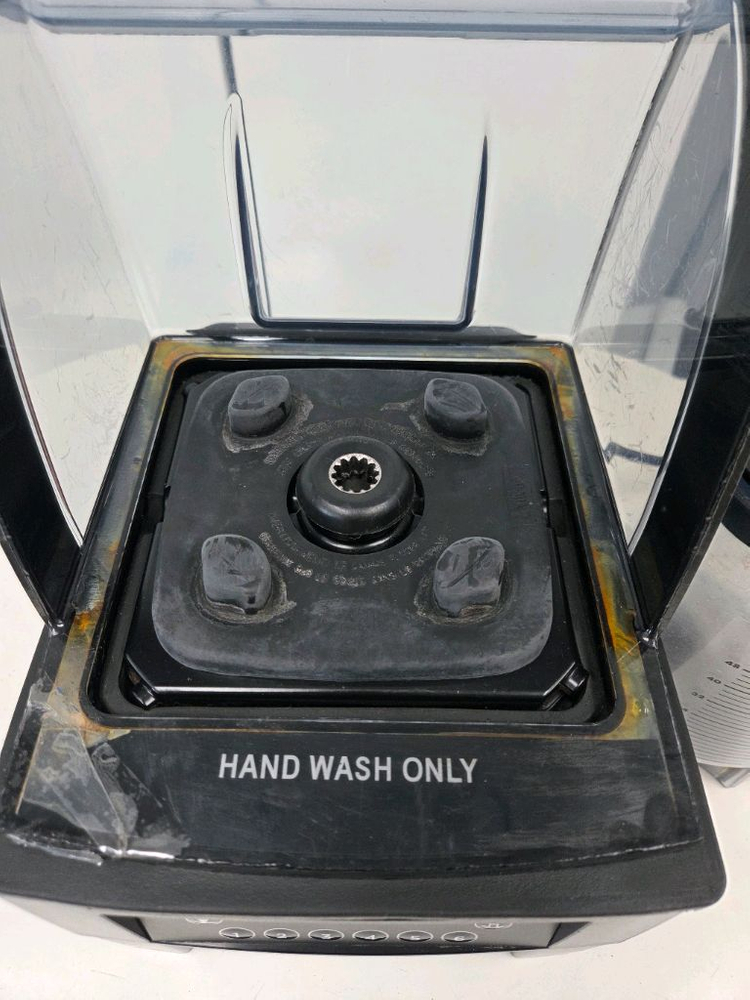 바이타믹스 콰이어트원 블렌더--2