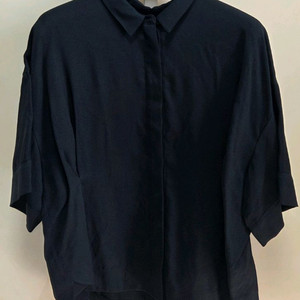 르베이지 블라우스