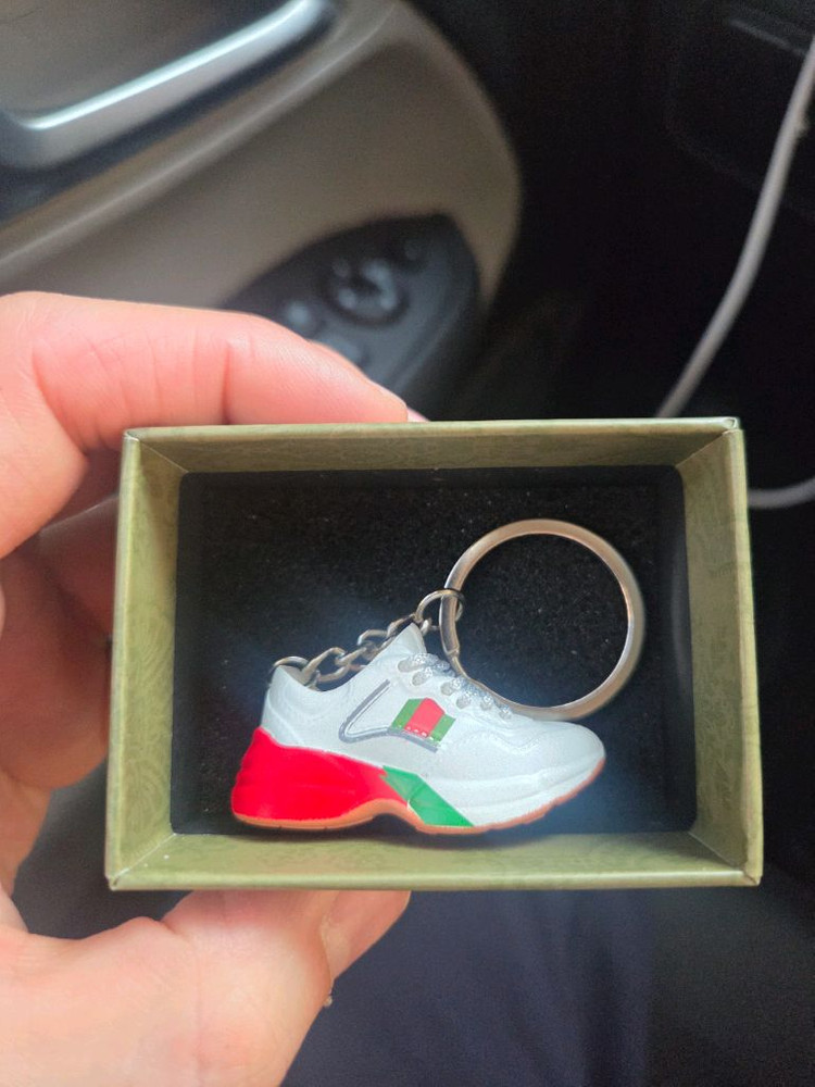구찌 화이트 신발 운동화 열쇠고리,키링 이미지