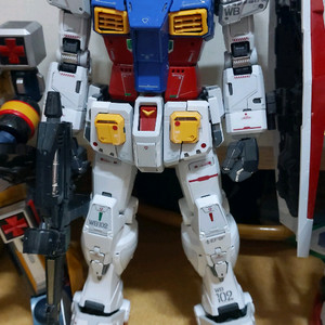 다반 언리쉬드 퍼스트건담 가조립