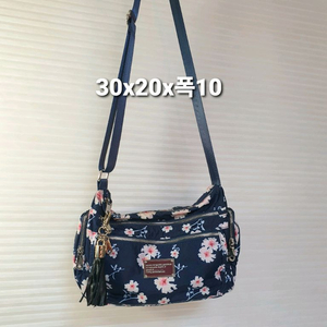 마크 바이 마크제이콥스 크로스백