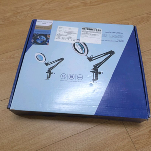 LED 돋보기 스탠드 판매합니다