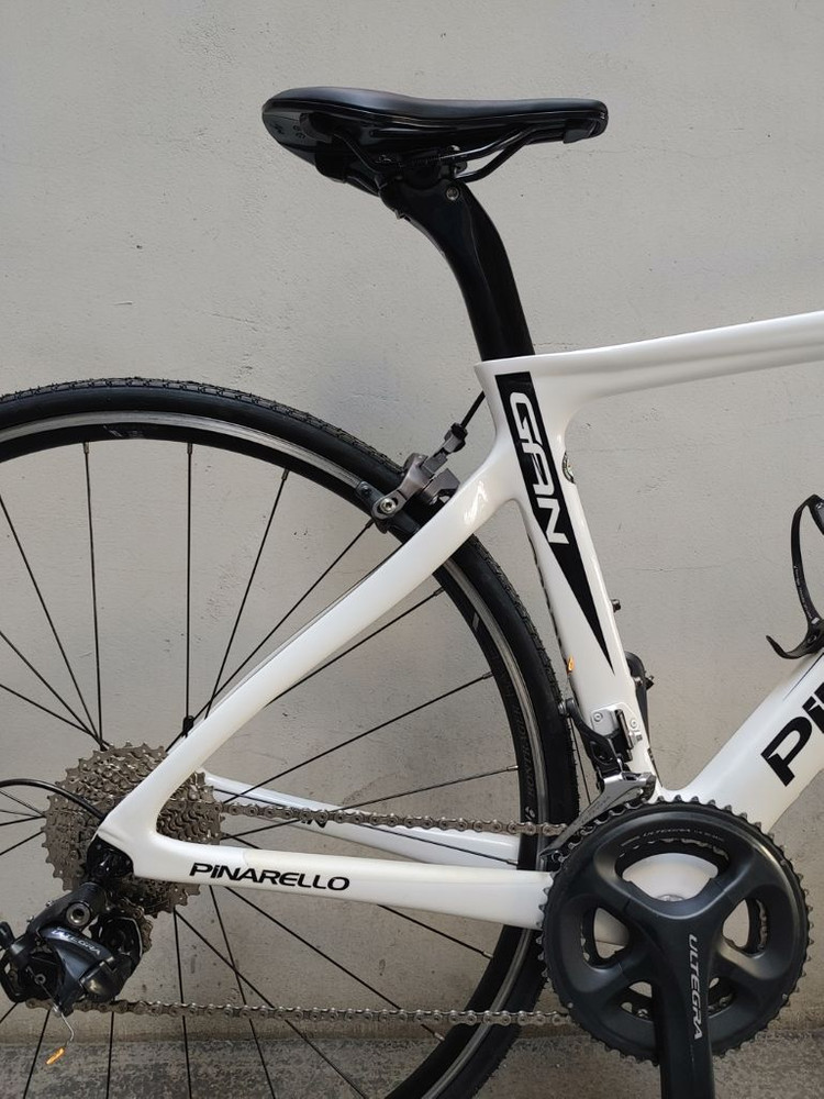 상태최상 이탈리아 17년 피나렐로 간 풀 울테그라 카본 로드자전거 425사이즈 팔아요.--3