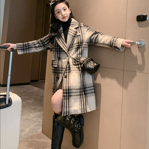 키작녀 체크 코트