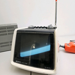 1972년 (소니)SONY사 빈티지 레트로 8인치 흑백tv 판매합니다. 이미지