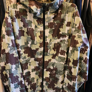 스투시 카모 후드 바람막이