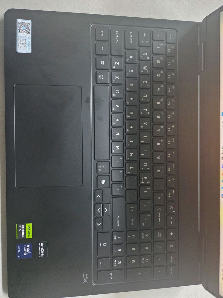 HP 오멘 16 게이밍 노트북 RTX 5060 신품급 팝니다.--2