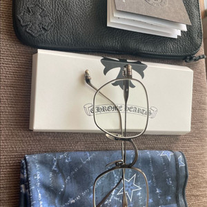 크롬하츠 안경 바질릭토리안 앤틱실버 이미지