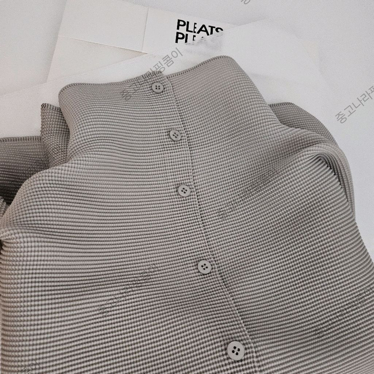 이세이미야케 미 돌먼 가디건 3월 라이트그레이--1