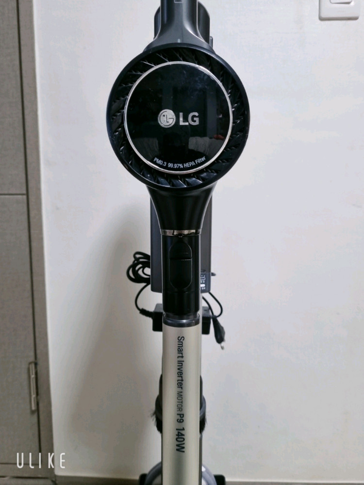 LG 코드제로 A9 무선청소기 + 거치대 + 물걸레 + 브러시--7