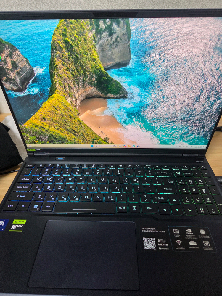 프레데터 헬리오스 네오 16 RTX5070 32gb 1tb 게이밍 노트북 신품급--1