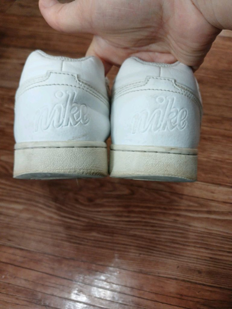 여성 나이키 운동화 245미리 이미지