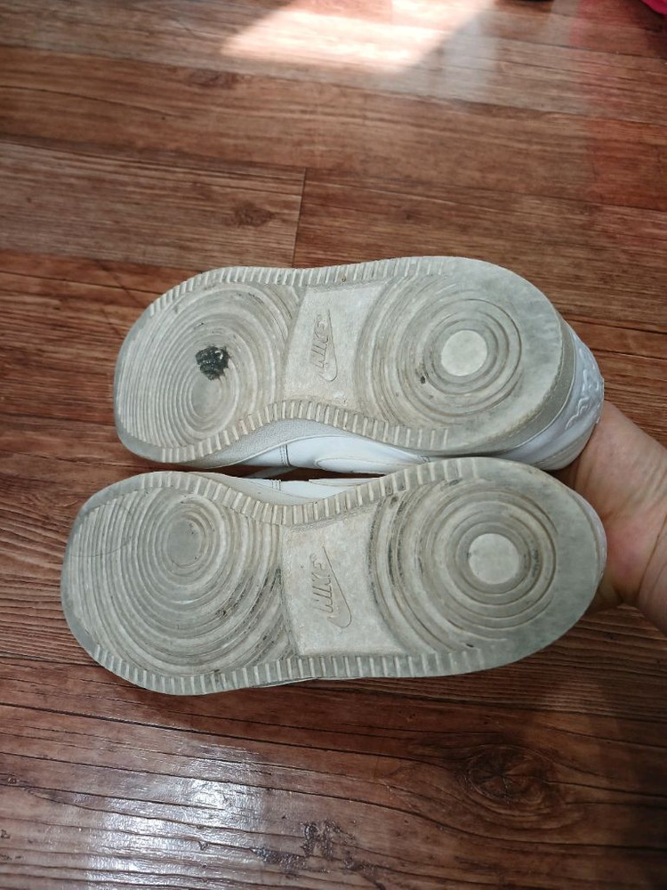 여성 나이키 운동화 245미리 이미지