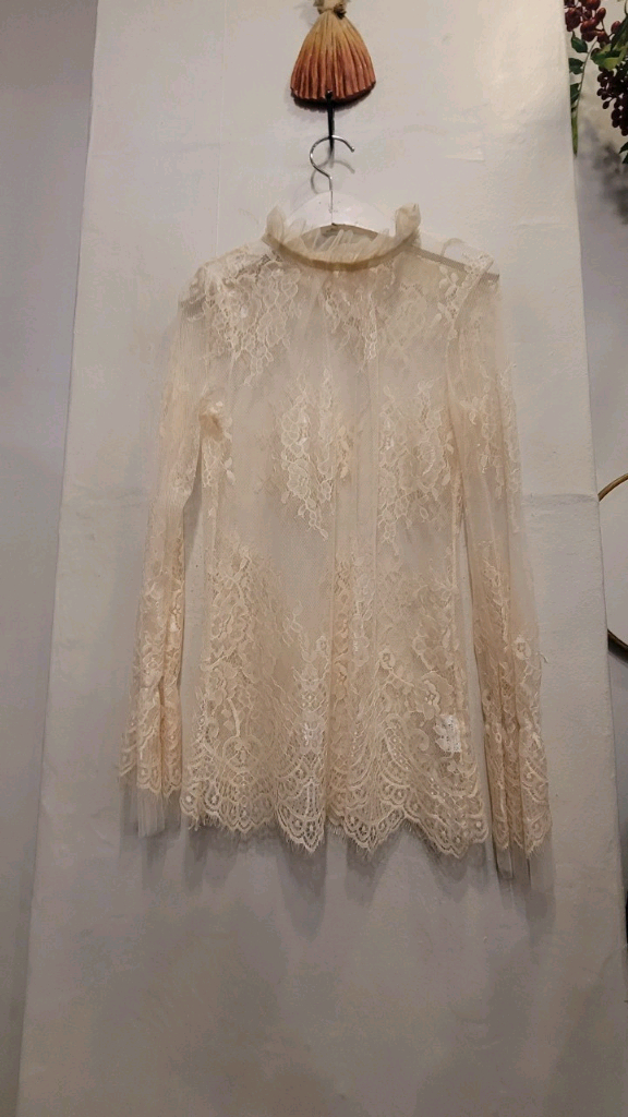 어반리서치 펀칭자수 원피스. 레이스 블라우스--9