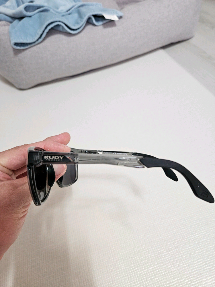 루디프로젝트 라이트플로우 아시안핏 크리스탈 애쉬 - 레이저블랙 판매합니다--3