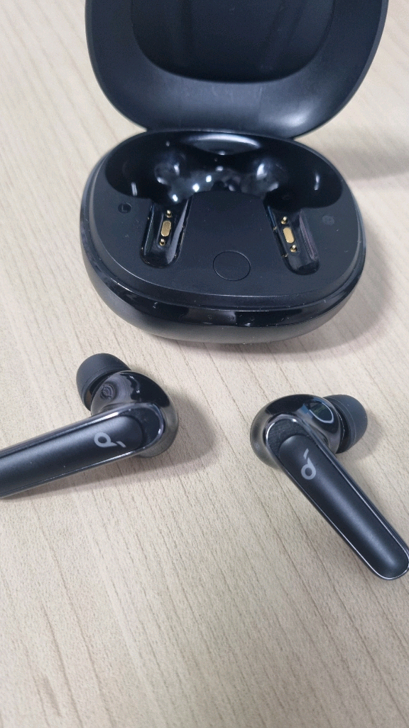 앤커 사운드코어 노이즈캔슬링 이어폰--3