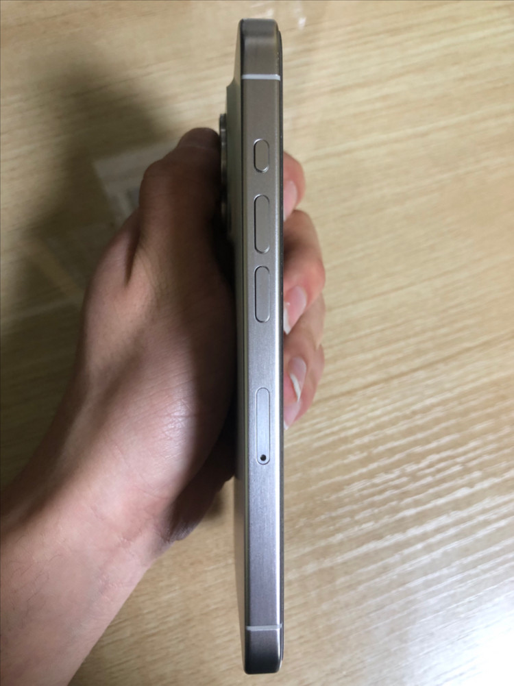 아이폰 15프로 128기가 팝니다--9