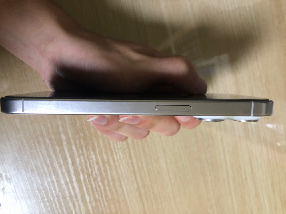 아이폰 15프로 128기가 팝니다--3