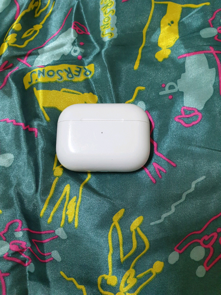 에어팟 프로 1세대 맥세이프 본체--2