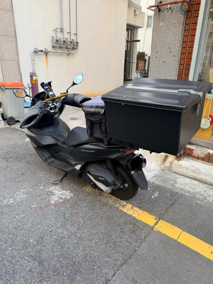 pcx125 24년식 팝니다--1