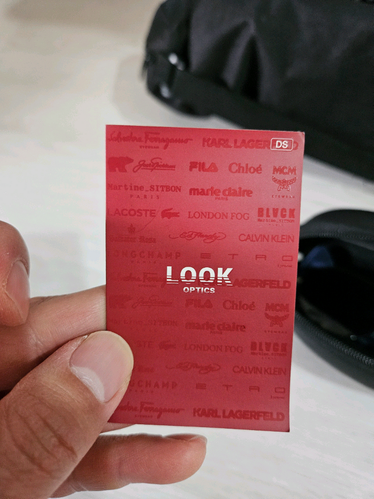 휠라 선글라스 판매합니다--1