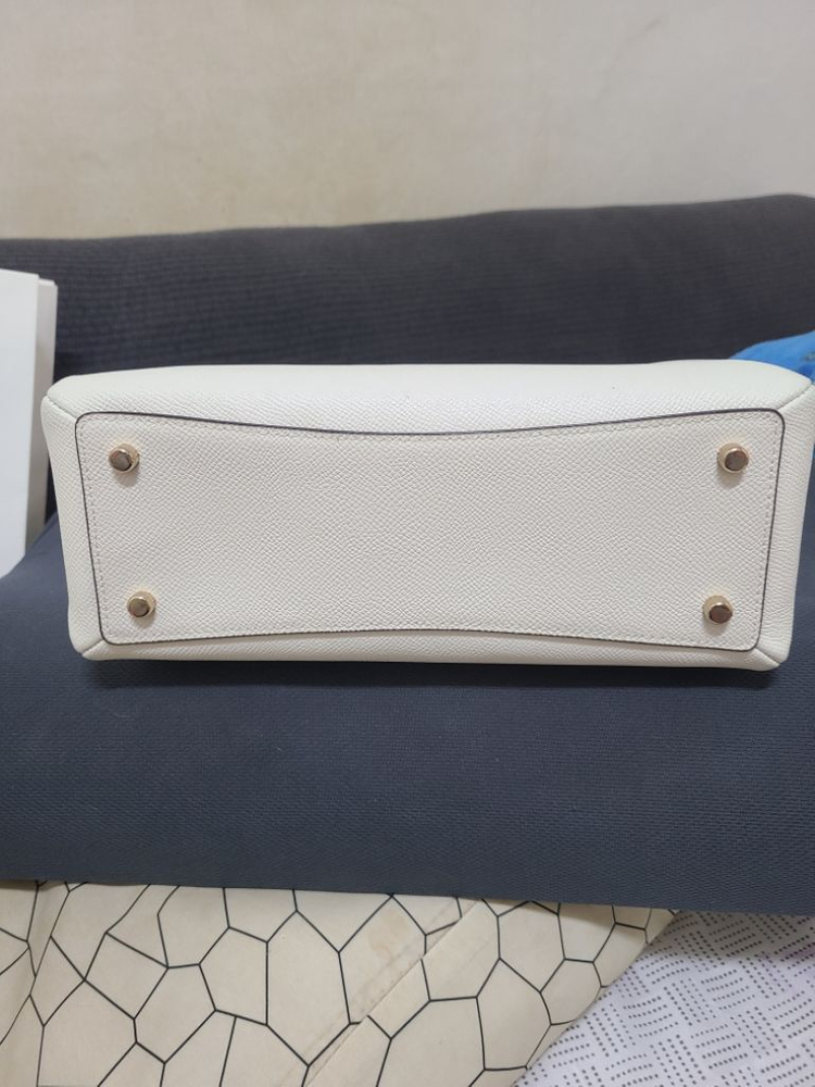 코치 가방 토트백 숄더백 크로스백 핸드백 이미지