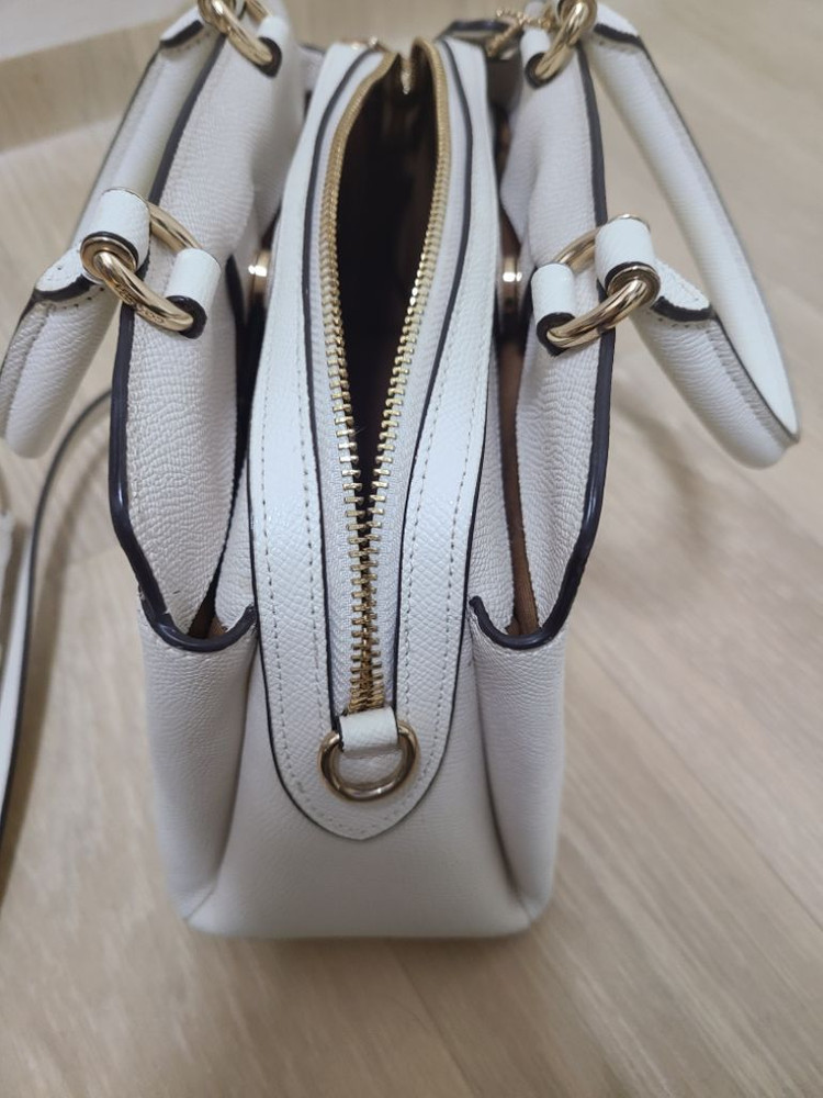 코치 가방 토트백 숄더백 크로스백 핸드백 이미지