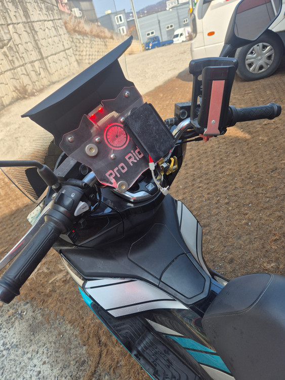 pcx125 22년 2만km 꺠끗한차량판매합니다--8