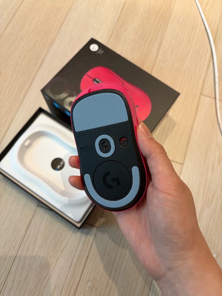 로지텍 G PRO X SUPERLIGHT 지슈라2c 지미니 마젠타 거의 새것--1