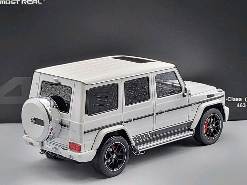 1:18 벤츠 G63 AMG (W463, 얼모스트리얼) 이미지