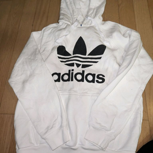 로고 후드티 아이다스 100사이즈입니다