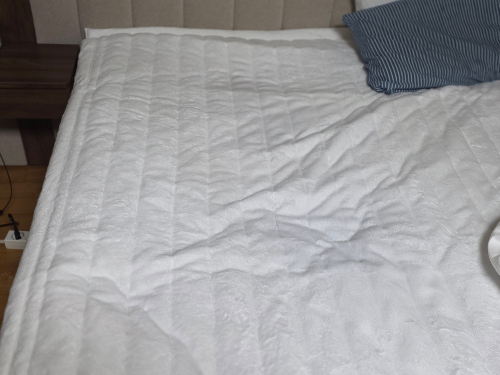 침대매트리스(금성LK)2개월사용꺼짐--2