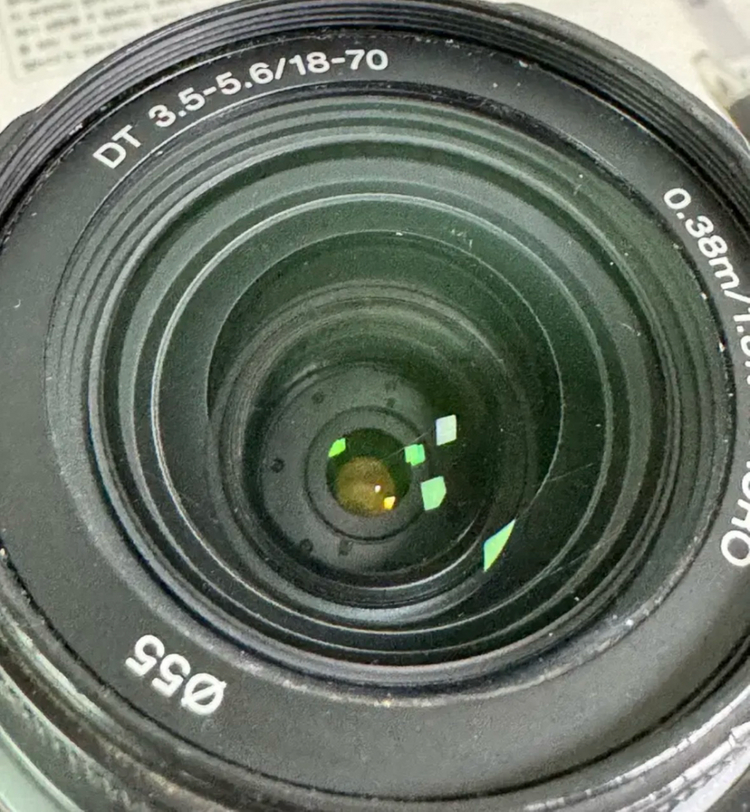 소니 A200 DSLR 카메라 (18-70mm 렌즈) 판매--4