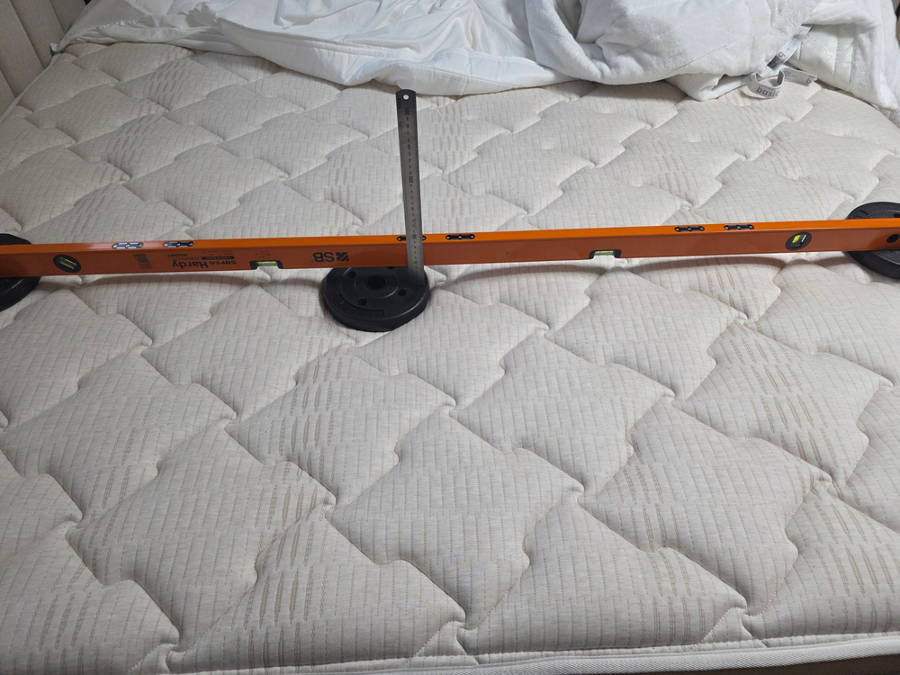 침대매트리스(금성LK)2개월사용꺼짐--4