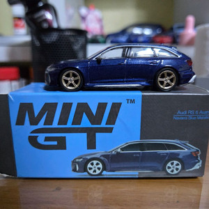 1:64 미니지티 아우디 RS6