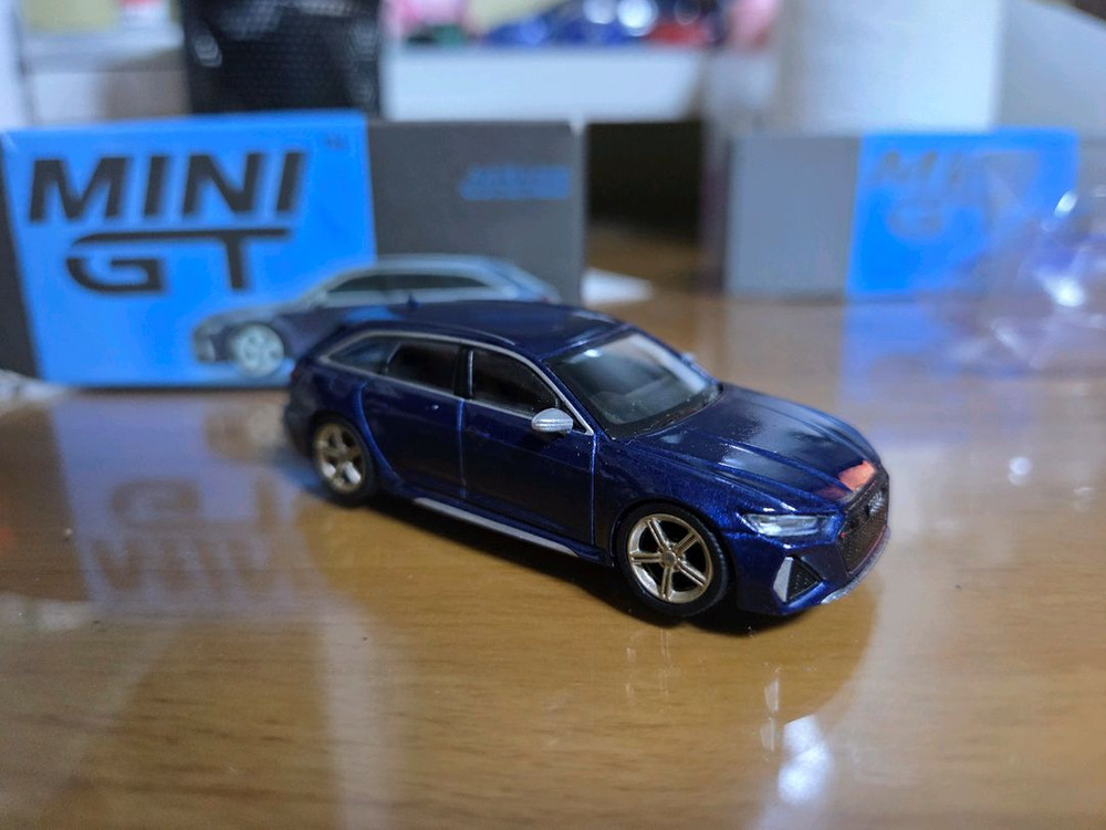 1:64 미니지티 아우디 RS6--2